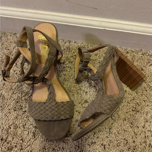 Brash heels